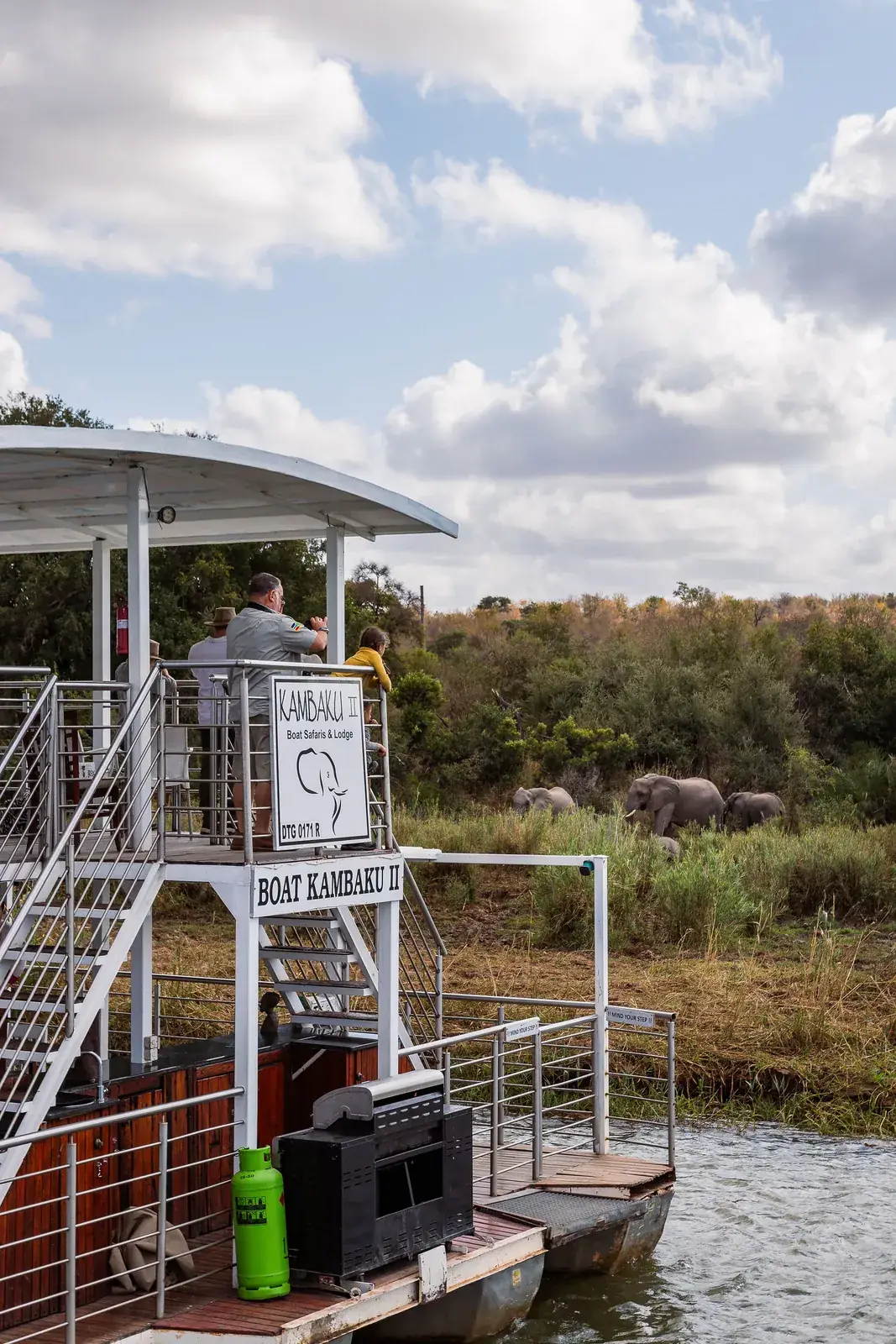 Olifants boat safari at Khanya Tented Camp, Greater Kruger